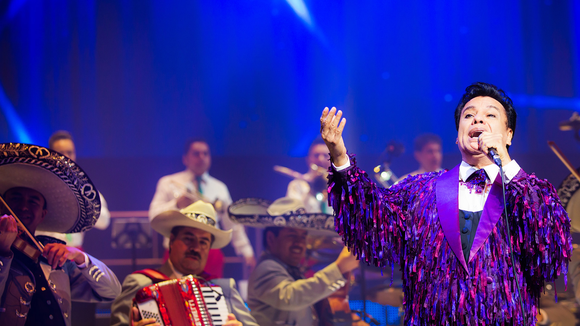 Confirman homenaje a Juan Gabriel en Bellas Artes