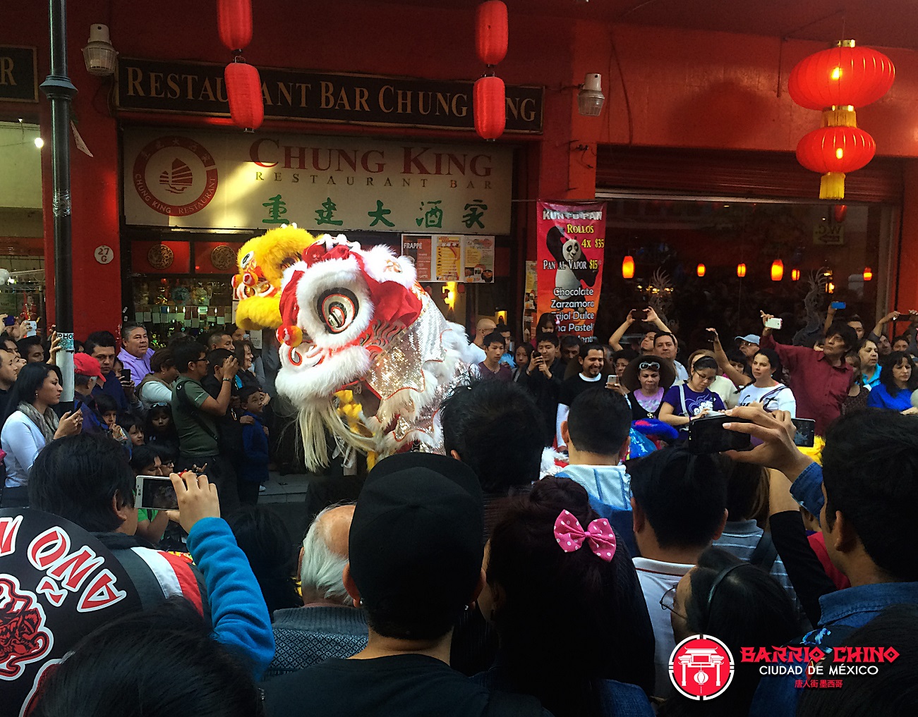 Celebra el año del Gallo de Fuego en el Barrio Chino