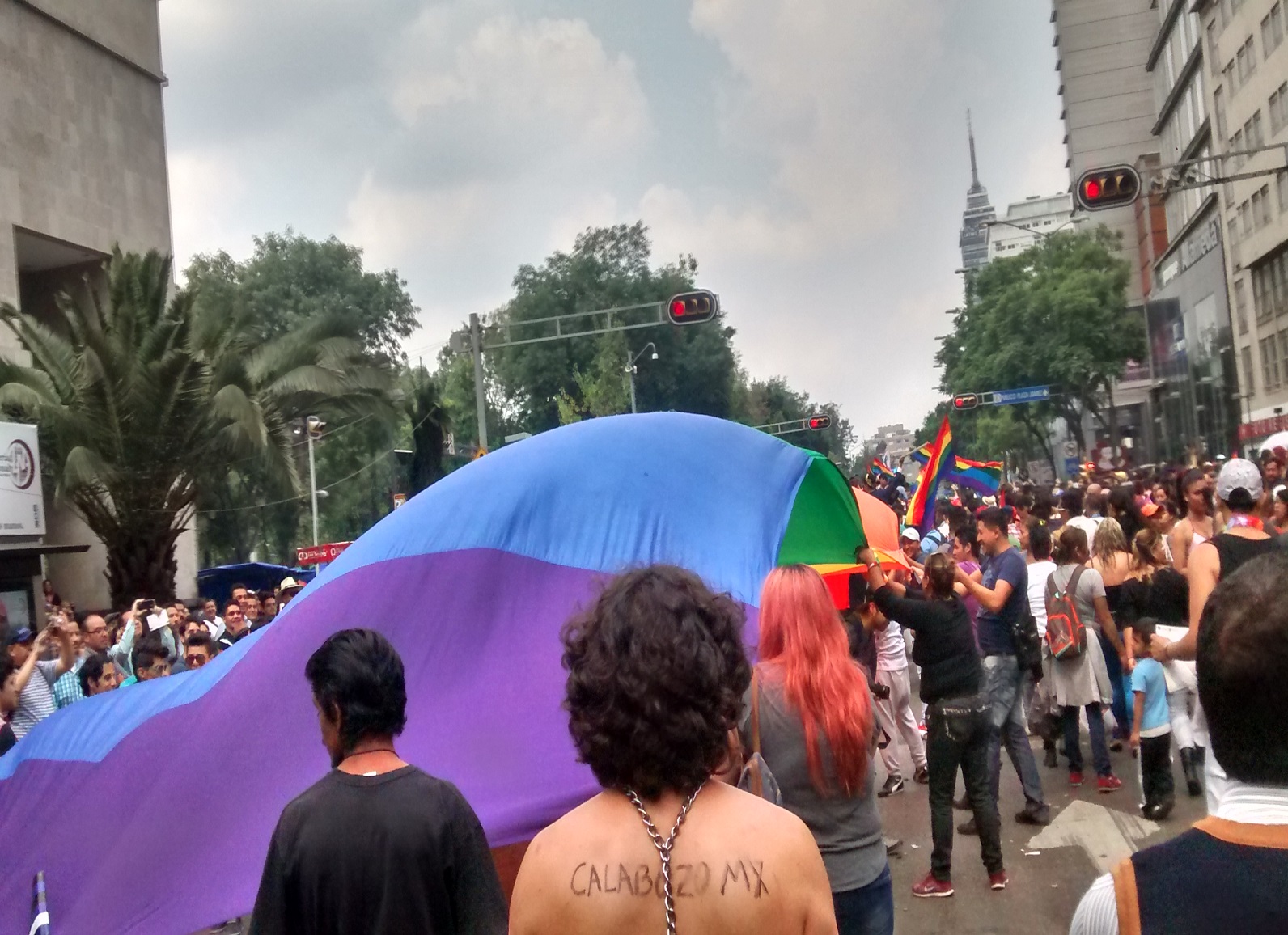 Una sumisa en la marcha del orgullo LGBTTTI