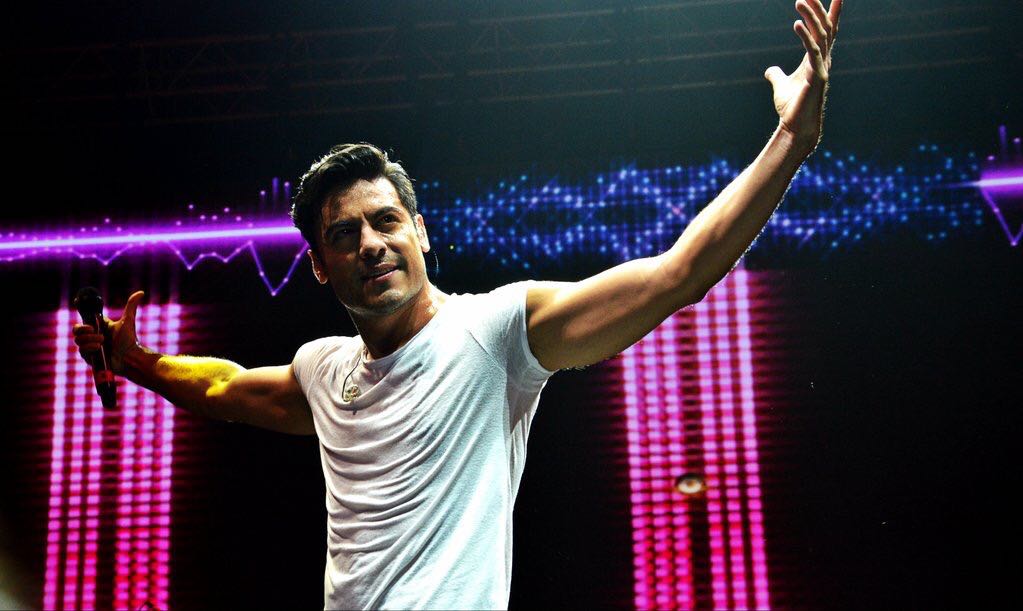 Carlos Rivera triunfa en el Luna Park