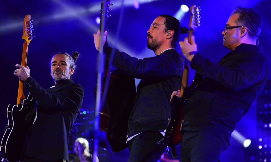 Café Tacvba arma fiesta en la Arena Ciudad de México