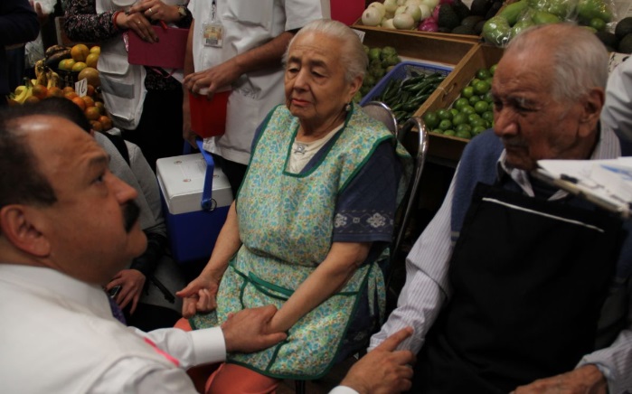 Llega vacuna contra influenza a comerciantes en CDMX