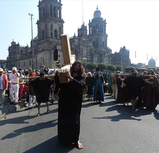 Realizarán Viacrucis este viernes en el Zócalo de la CDMX