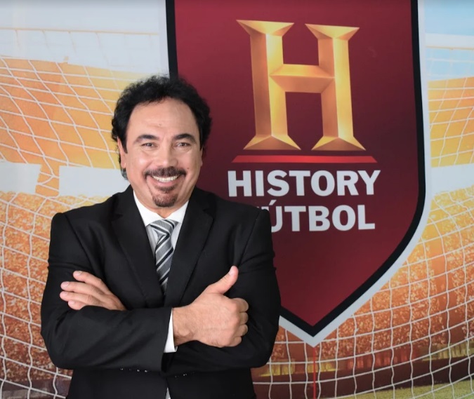 Hugo Sánchez se une a History para celebrar History Futbol