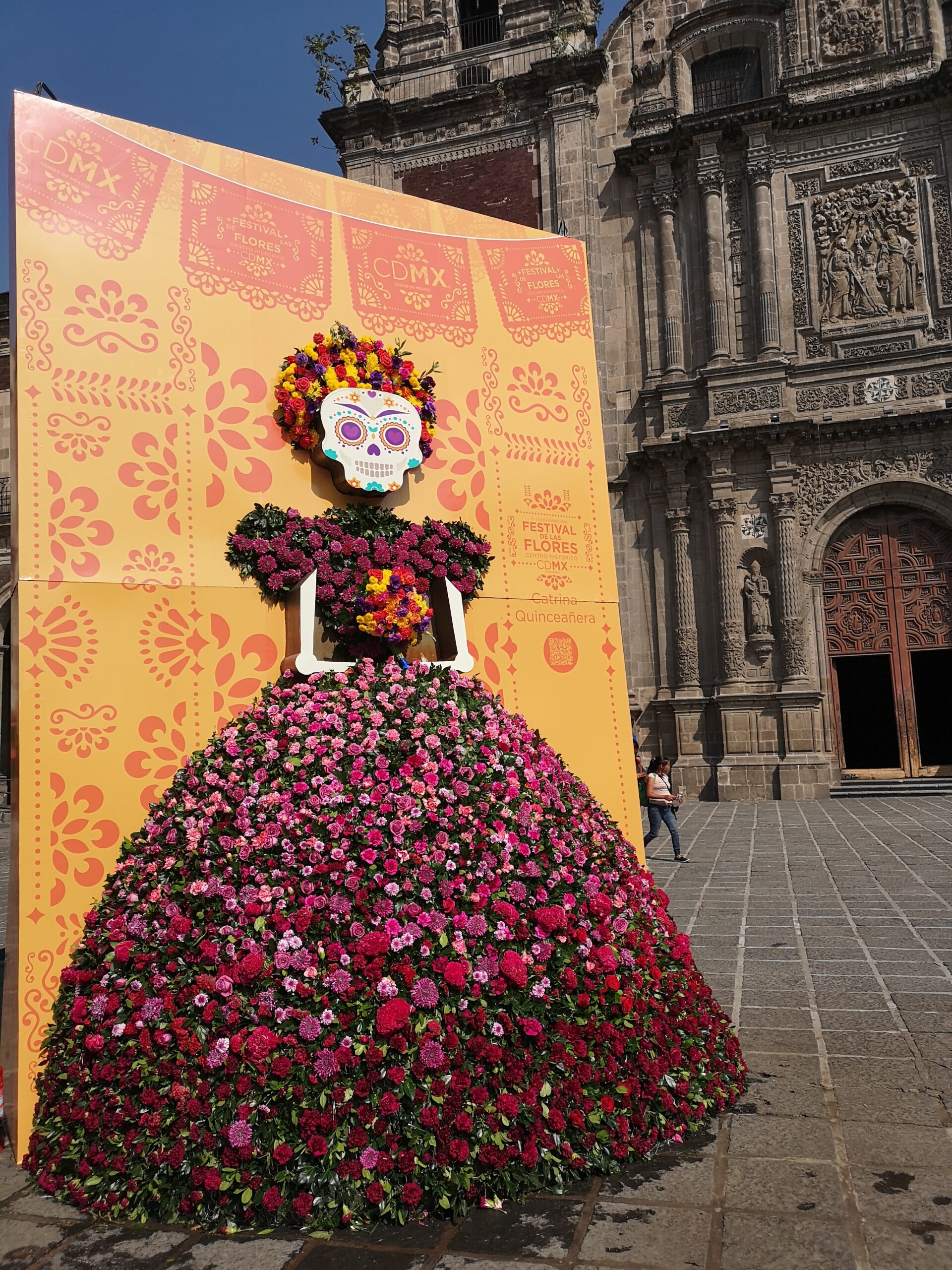 El Centro Histórico se pinta de amarillo y naranja con el Festival de las Flores