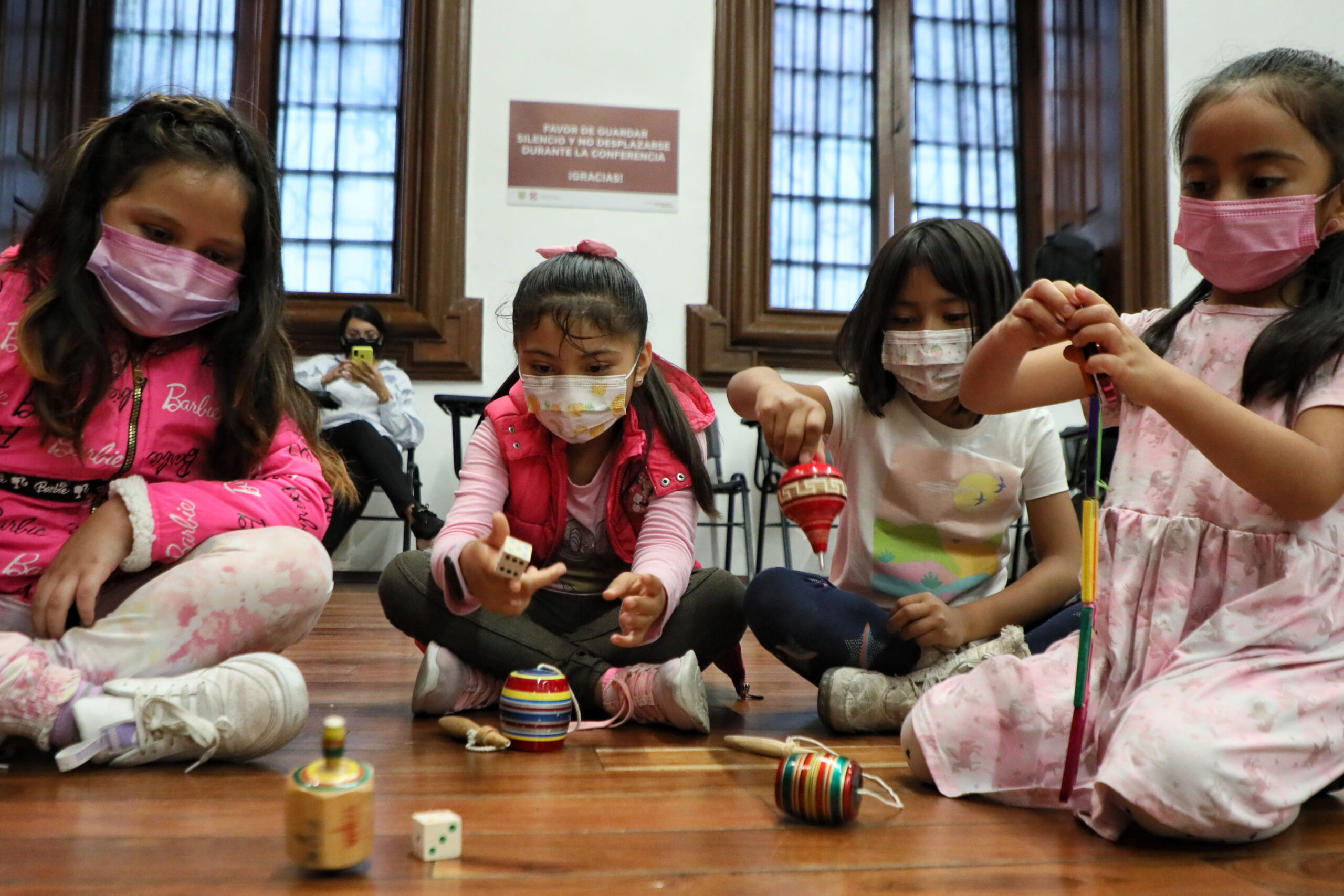 Saquen el trompo. Festival de Juegos Tradicionales en el Monumento a la Revolución