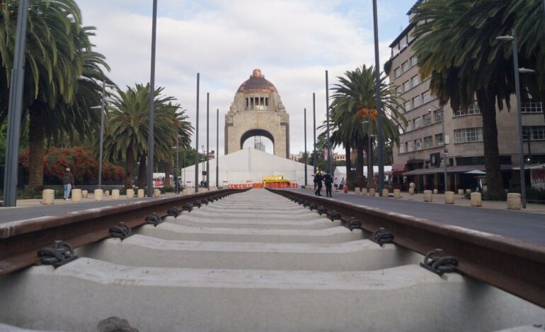 Exhibirán el nuevo tren del Metro en el Monumento a la Revolución