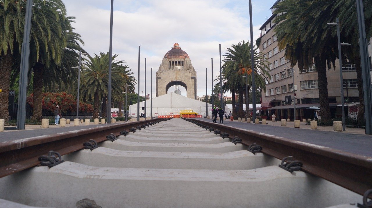 Exhibirán el nuevo tren del Metro en el Monumento a la Revolución