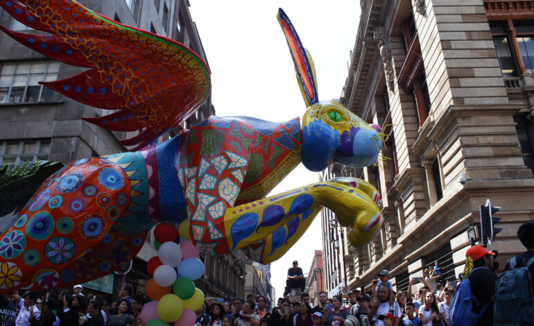 Llega el colorido Desfile de Alebrijes Monumentales 2022