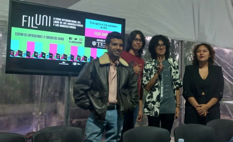 Presentan en la FILUNI libro con nuevos talentos literarios