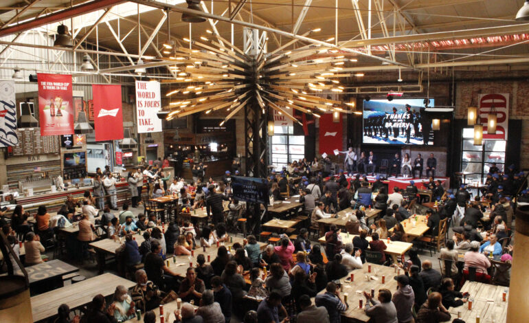 Thanksgiving for Heroes: Pinche Gringo BBQ y Centro SUMA, juntos por una causa que transforma vidas
